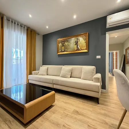 Prestige Blloku * Tirana